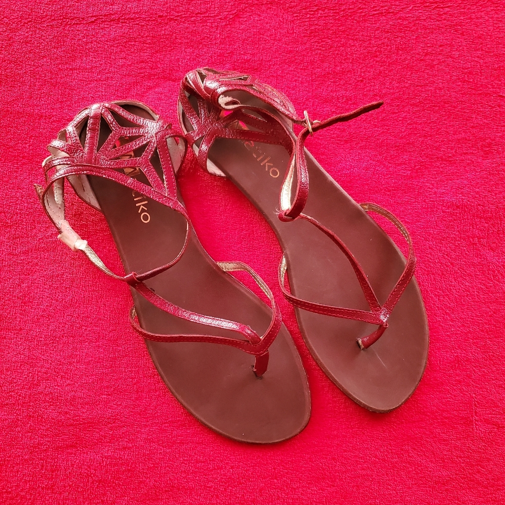 Matiko Sandals